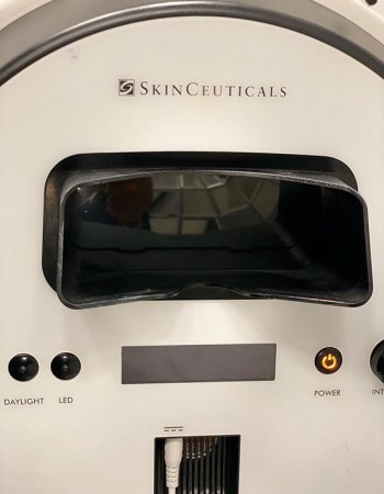 SkinCeuticals-face-treatment-Skin-Clinic-Spa-Bishops-Stortford